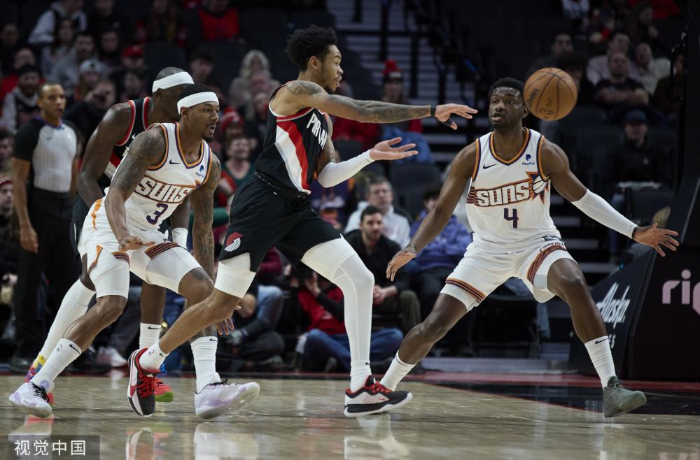 能够与詹姆 能够与詹姆