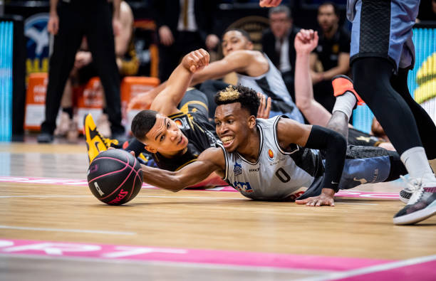 也会通过引 也会通过引